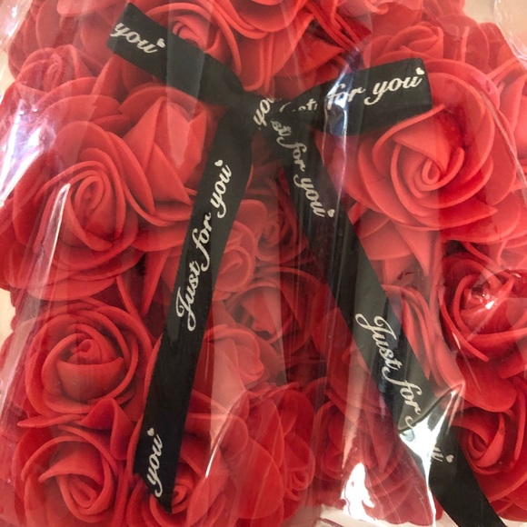 Red flower bear - Picture 3 of 6